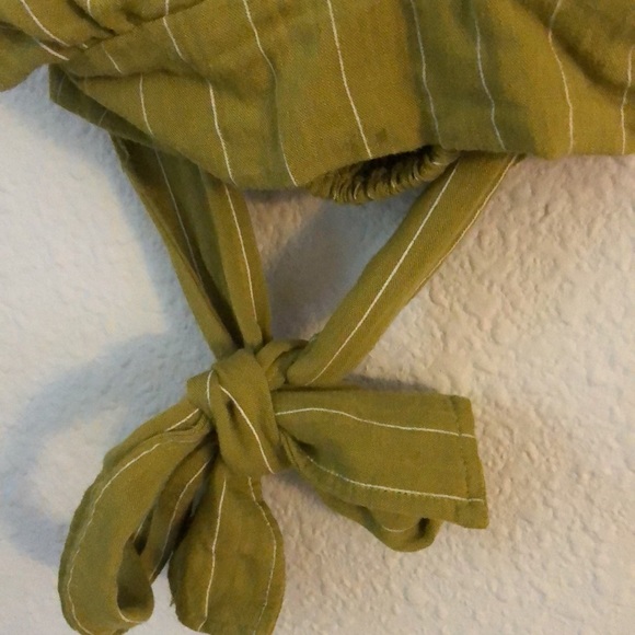 Forever21 Contemporary Halter Top - Picture 5 of 5